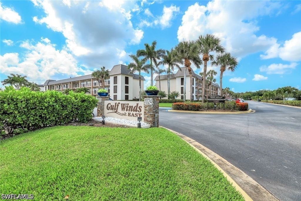 1000 Manatee Rd A306, Naples