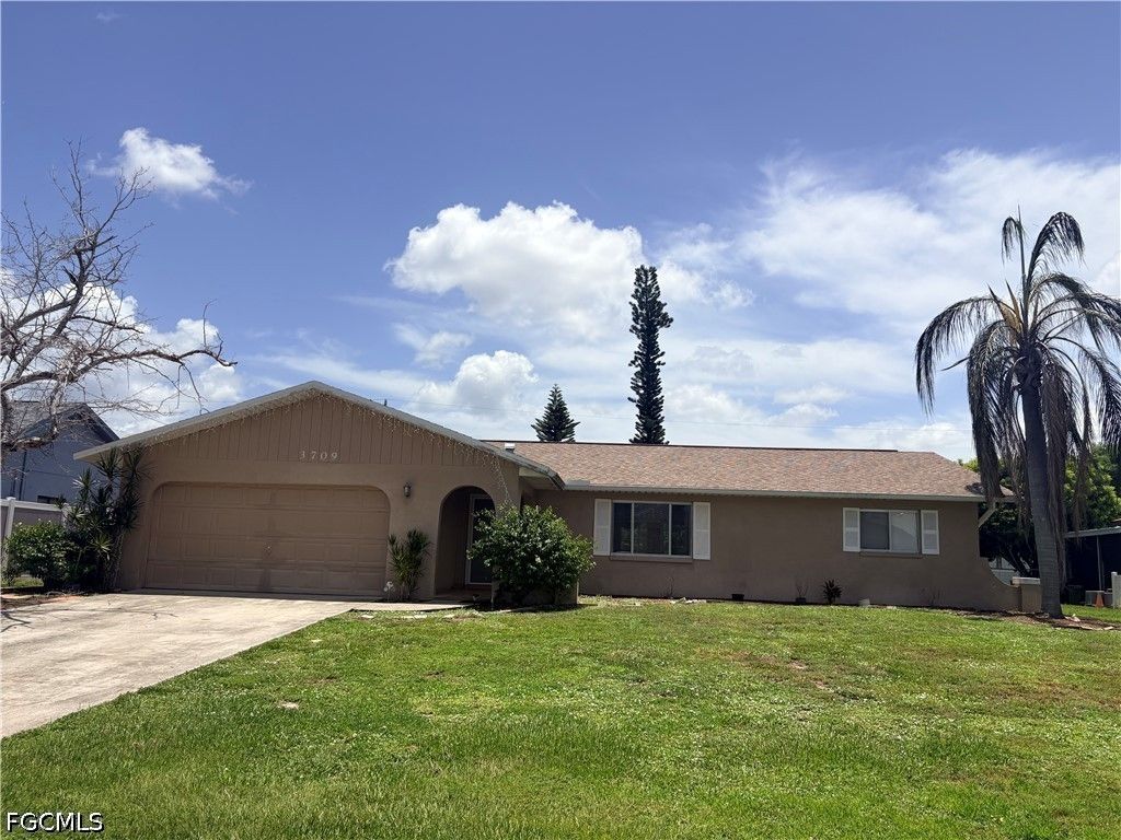 3709 Sw 1st Pl, Cape Coral