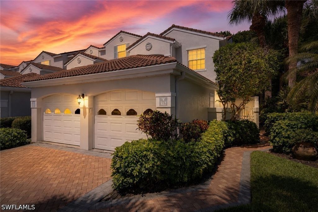 8420 Excalibur Cir R12, Naples
