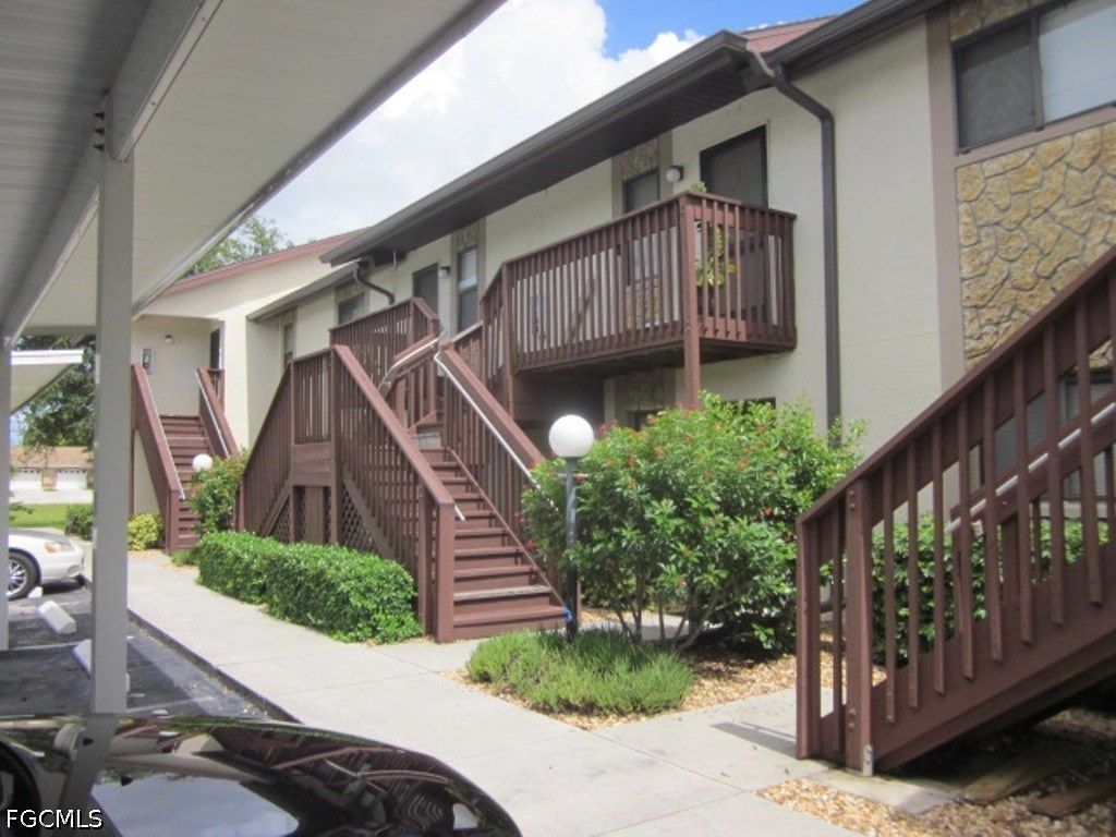 719 Sw 47th Ter 202, Cape Coral