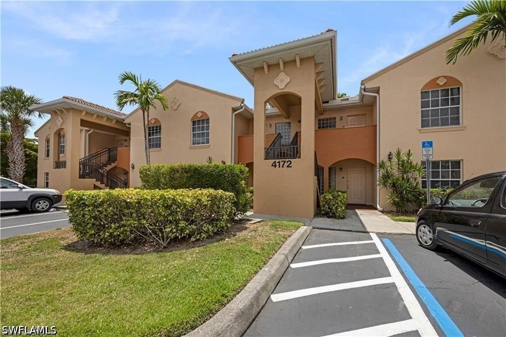 4172 Castilla Cir 201, Fort Myers