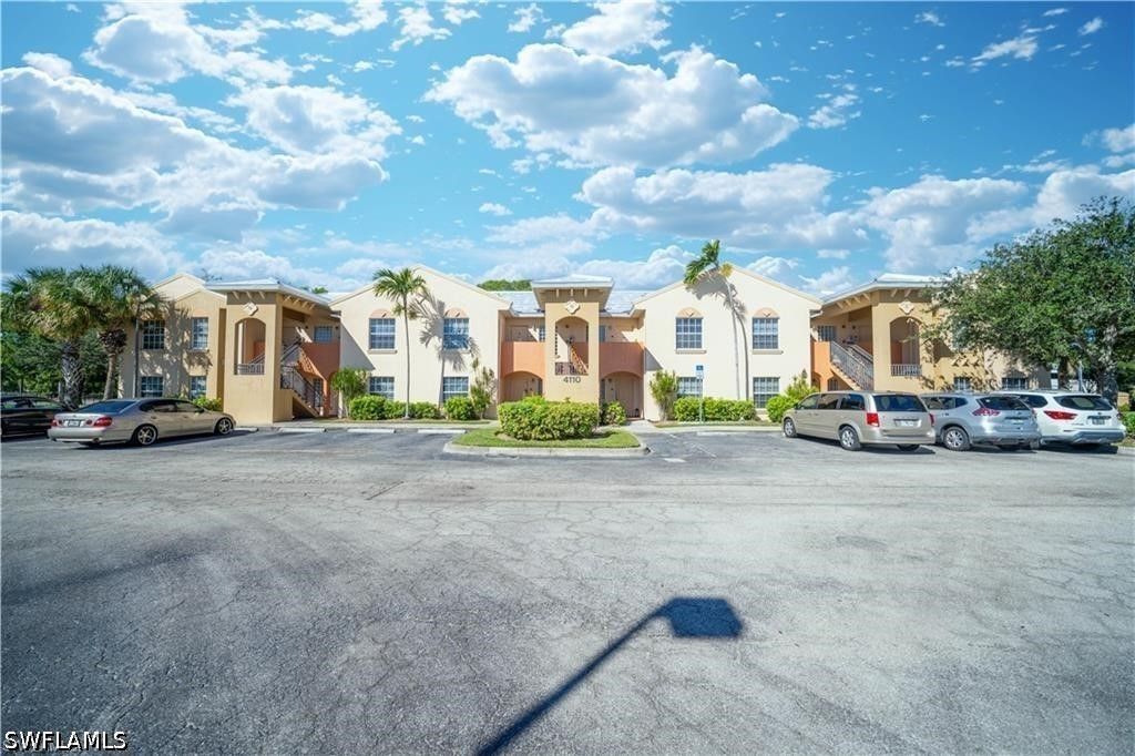 4110 Castilla Cir 105, Fort Myers