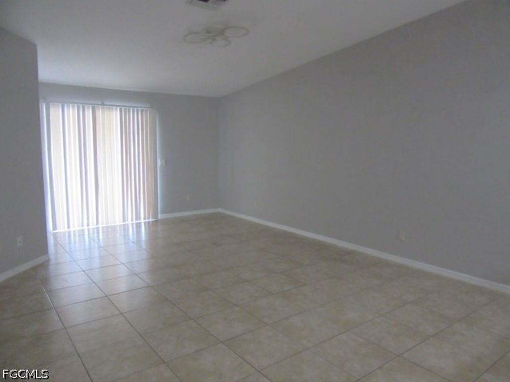 4337 Skyline Blvd, Cape Coral