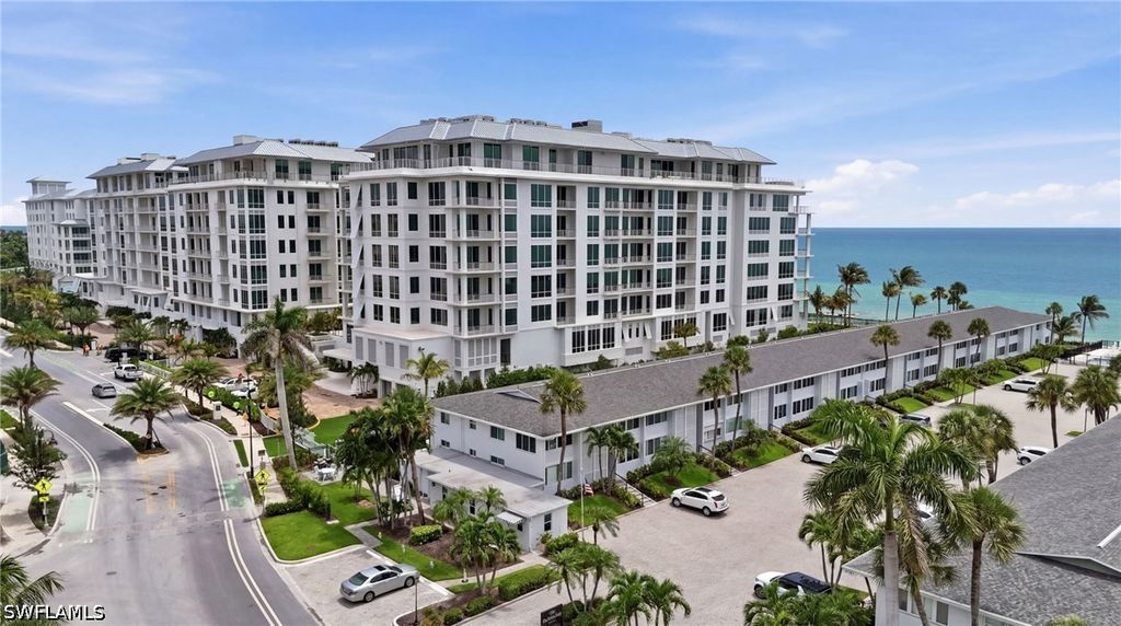 1065 Gulf Shore Blvd N 108, Naples