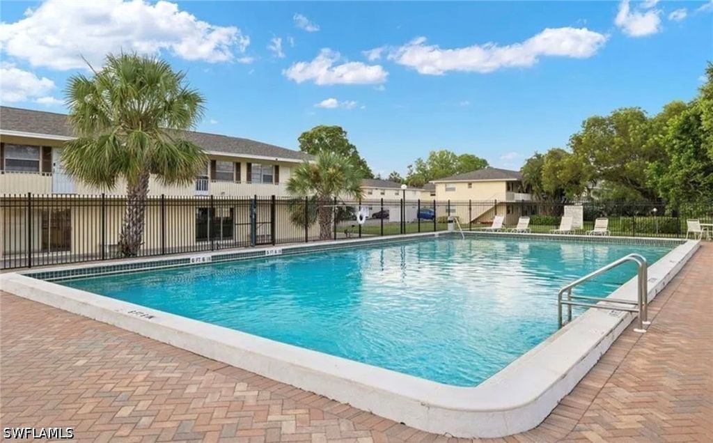 3325 Airport Rd N A8, Naples