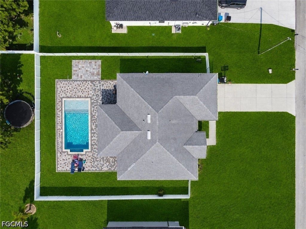 1802 Nw 20th Ter, Cape Coral