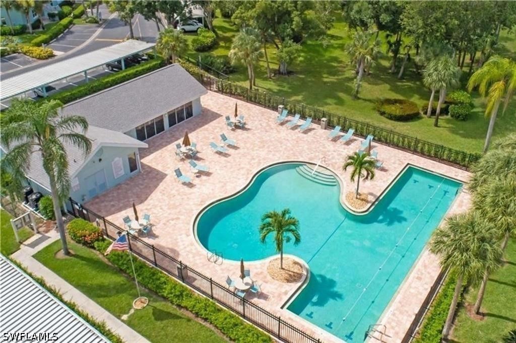 185 Grand Oaks Way R-206, Naples