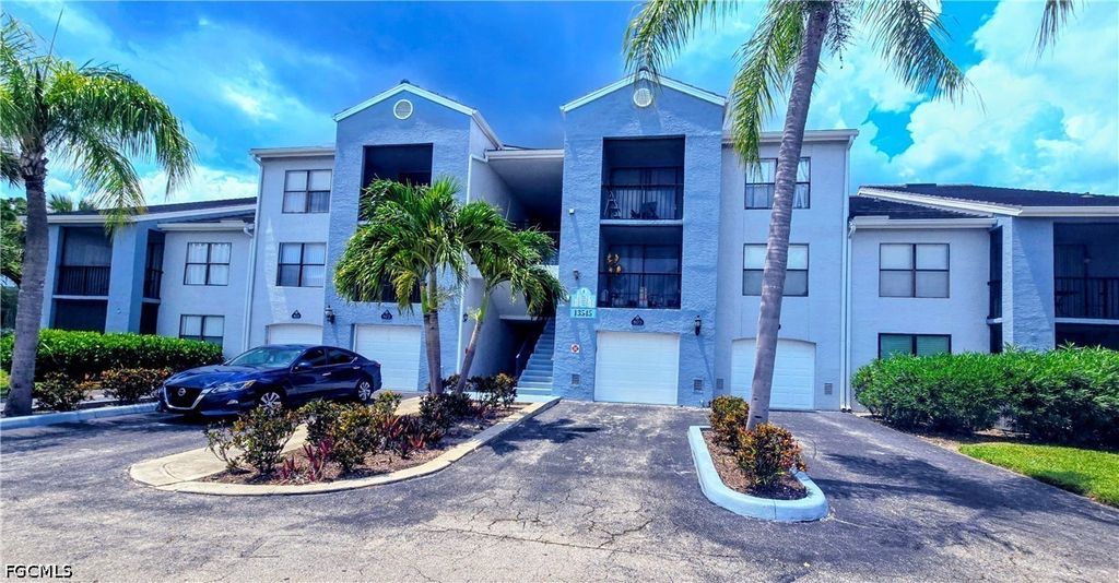13545 Eagle Ridge Dr 826, Fort Myers