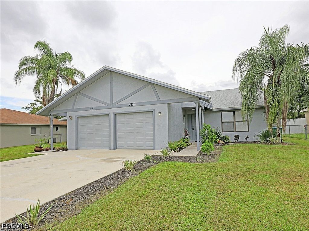 3725 Skyline Blvd, Cape Coral