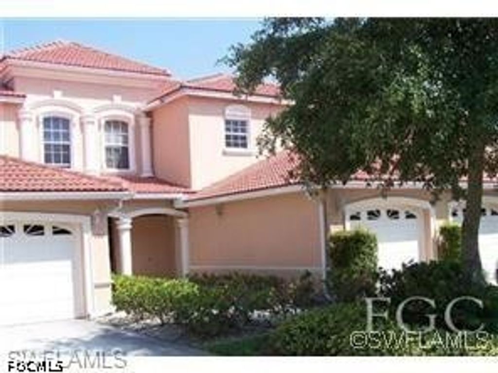 13831 Eagle Ridge Lakes Dr 102, Fort Myers