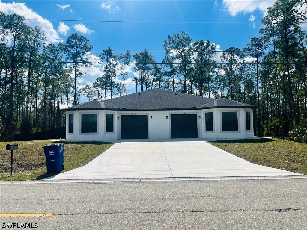 1112 E 12th St, Lehigh Acres