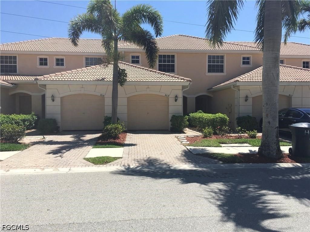 8639 Athena Ct, Lehigh Acres