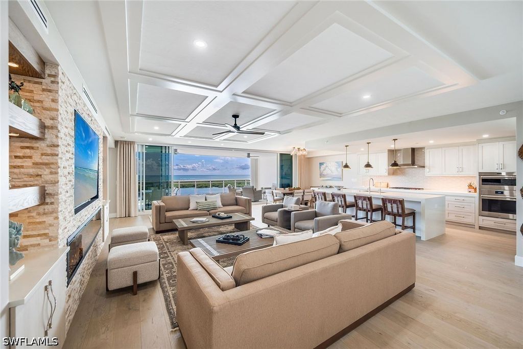 13945 Old Coast Rd 1202, Naples