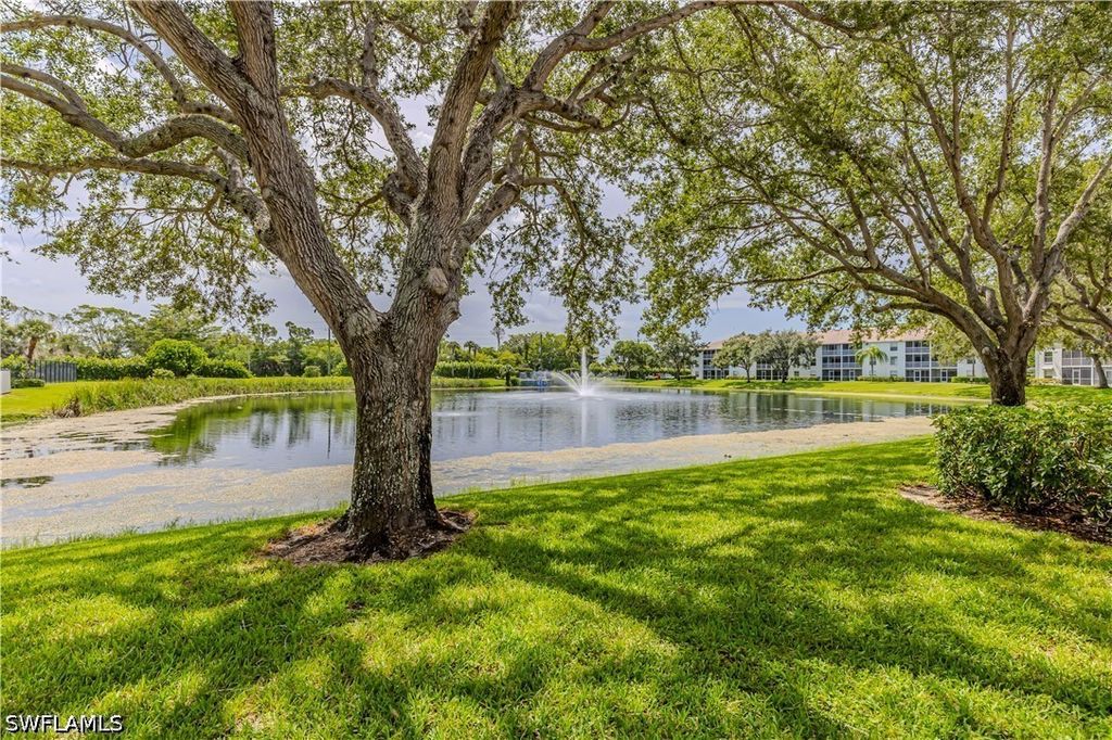 9600 Victoria Ln 108, Naples