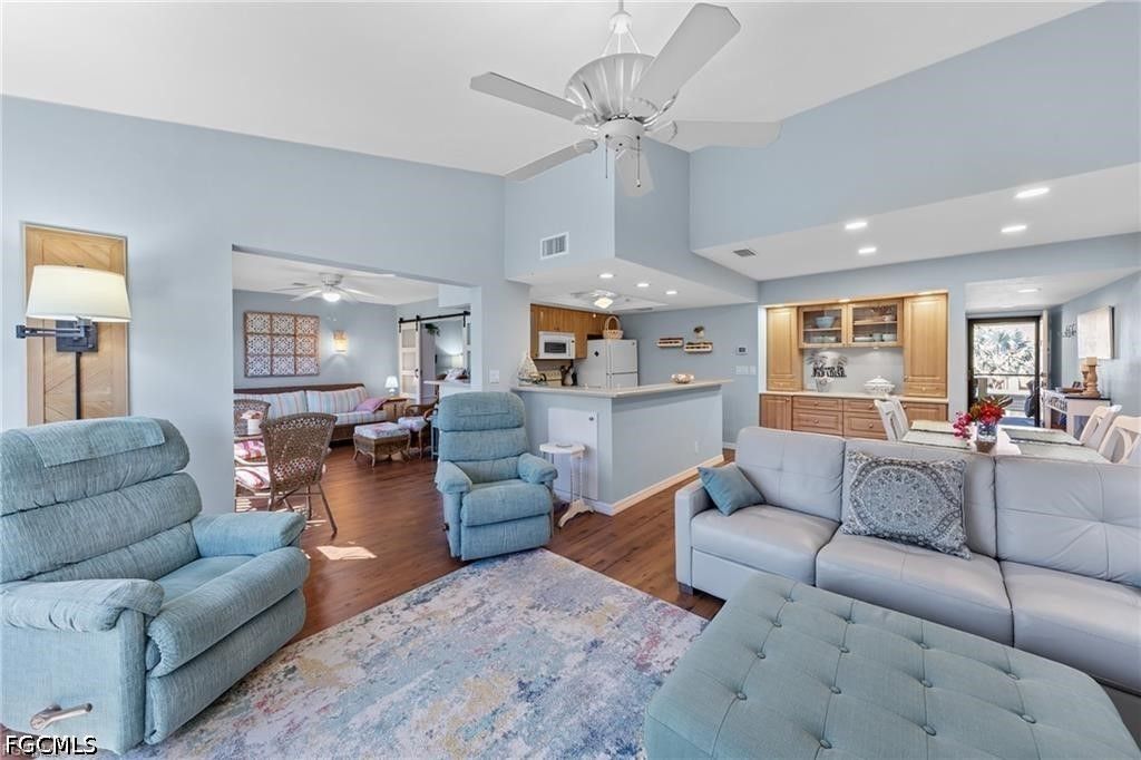 5890 Trlwinds Dr 522, Fort Myers
