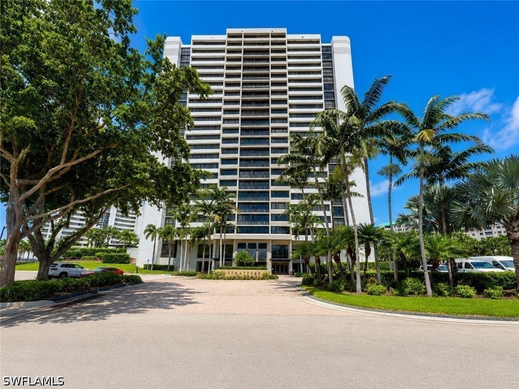 5601 Turtle Bay Dr 2003, Naples