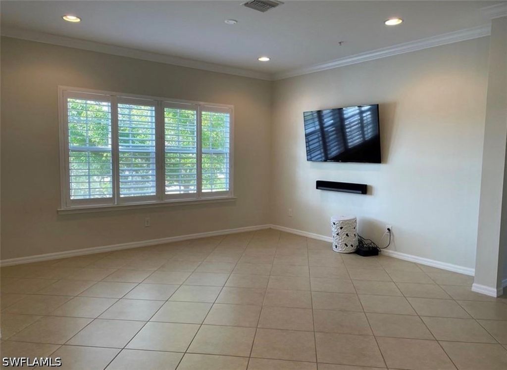 23550 Alamanda Dr 204, Estero
