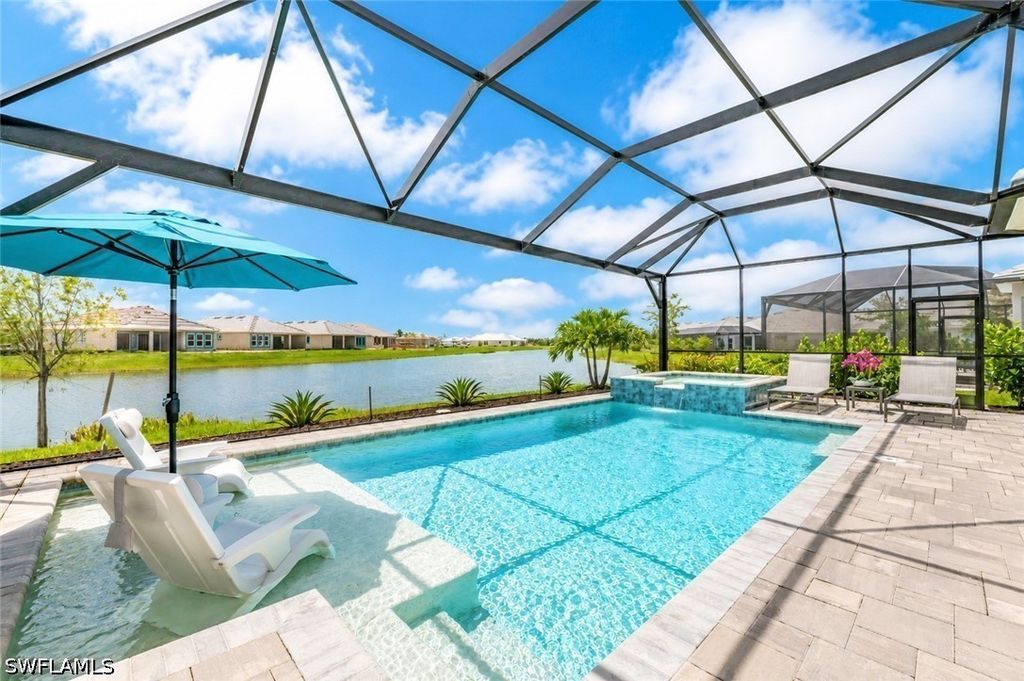 15710 Triesta Ln, Naples