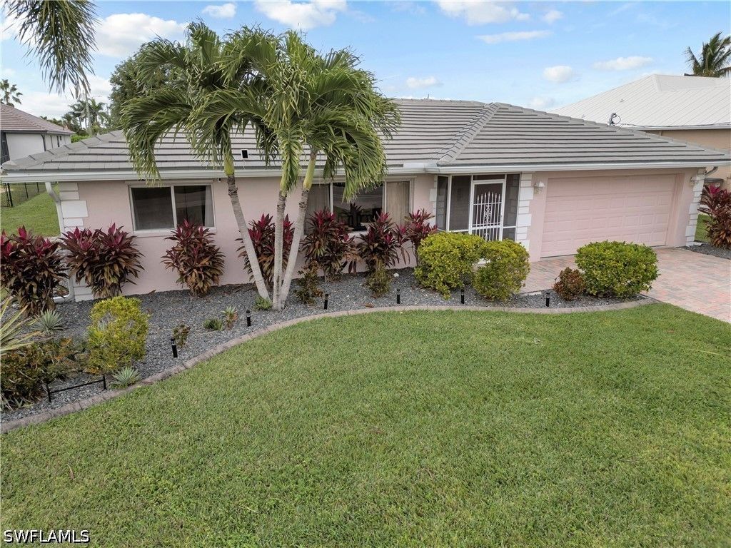 2317 El Dorado Pkwy W, Cape Coral