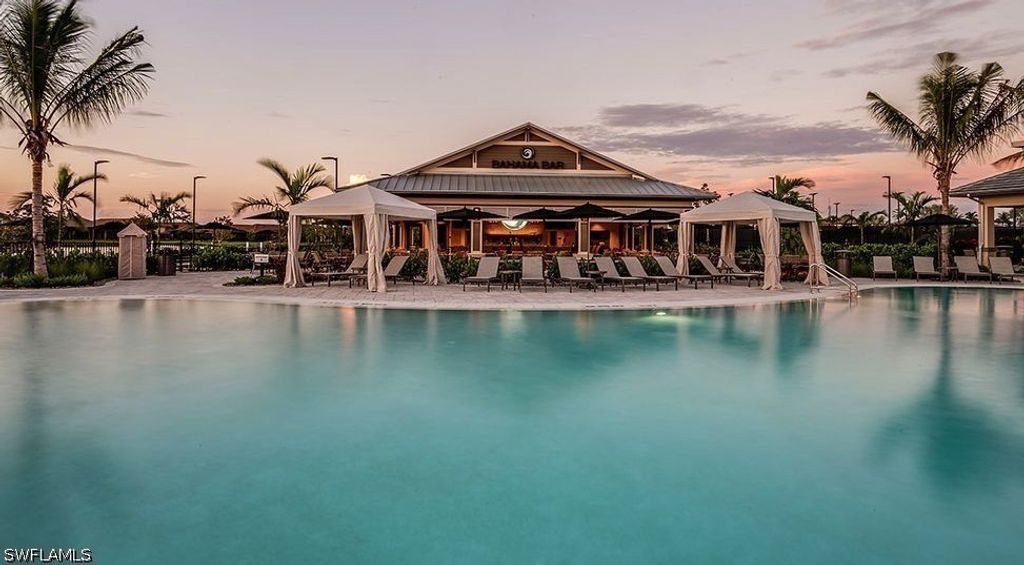 15335 Lucerna St 104, Naples