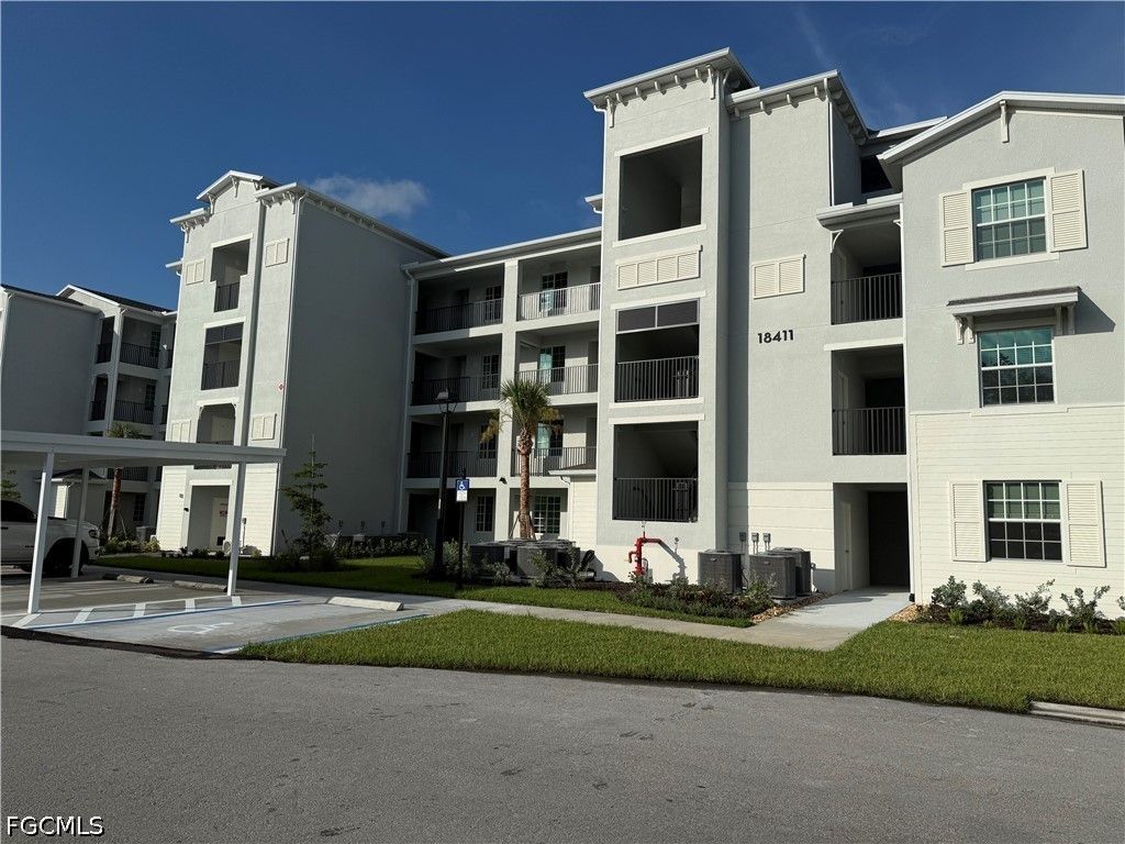18411 Copperhead Ct N 337, Lehigh Acres