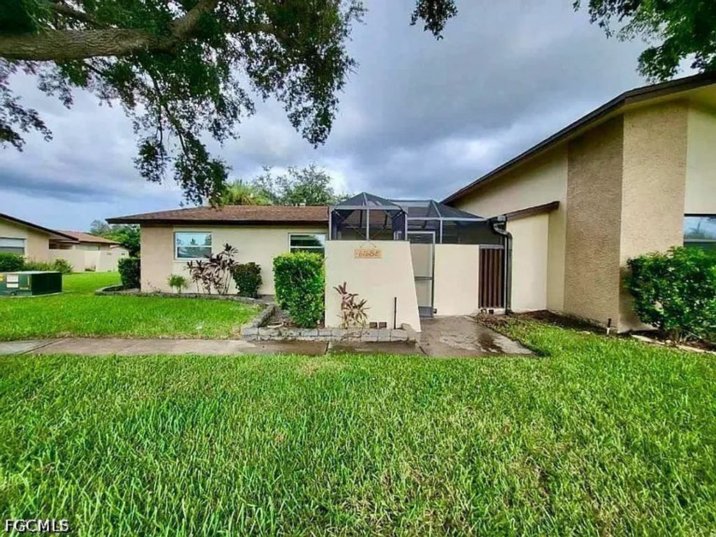 6168 Principia Dr 2, Fort Myers