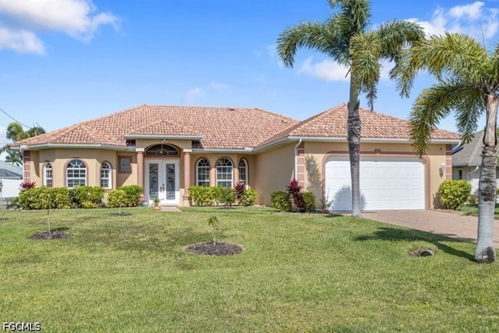 2111 Sw 51st St, Cape Coral