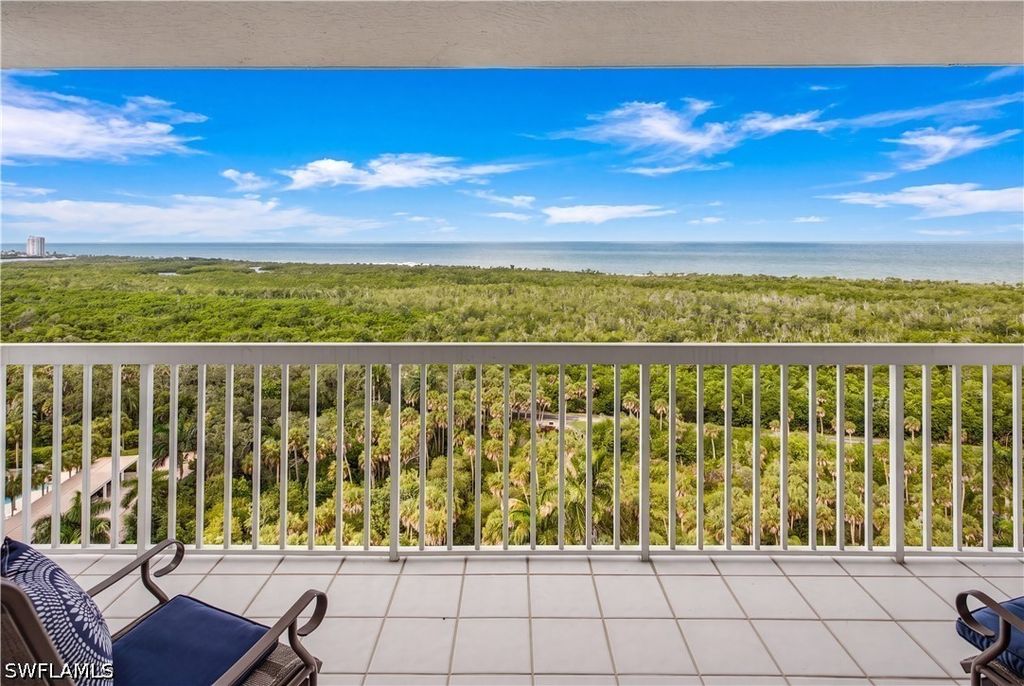 6573 Marissa Loop 1704, Naples