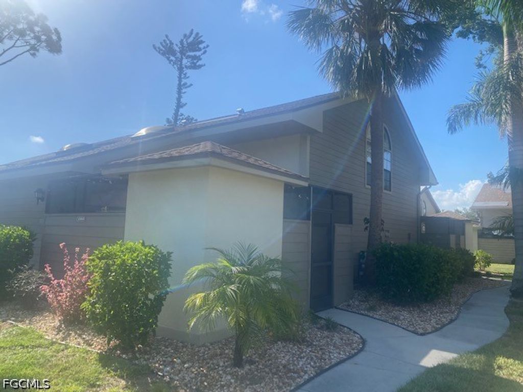 13301 Broadhurst Loop, Fort Myers