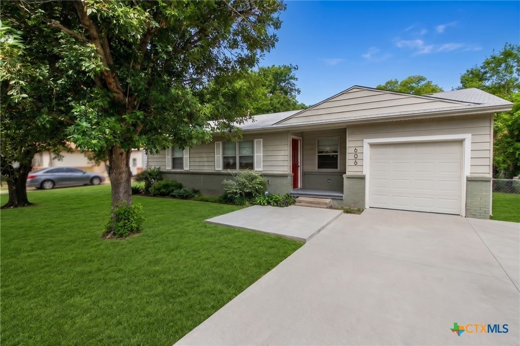 606 S 3rd Street, Copperas Cove