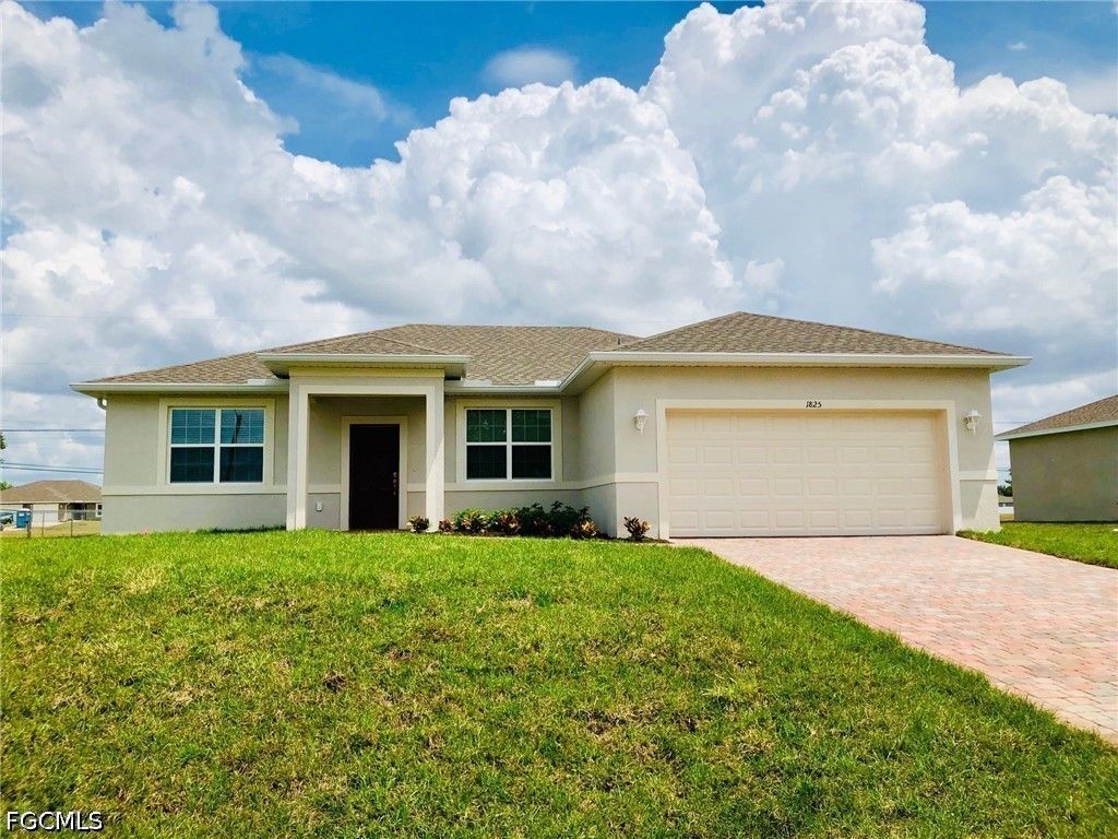 1825 Ne 7th Pl, Cape Coral