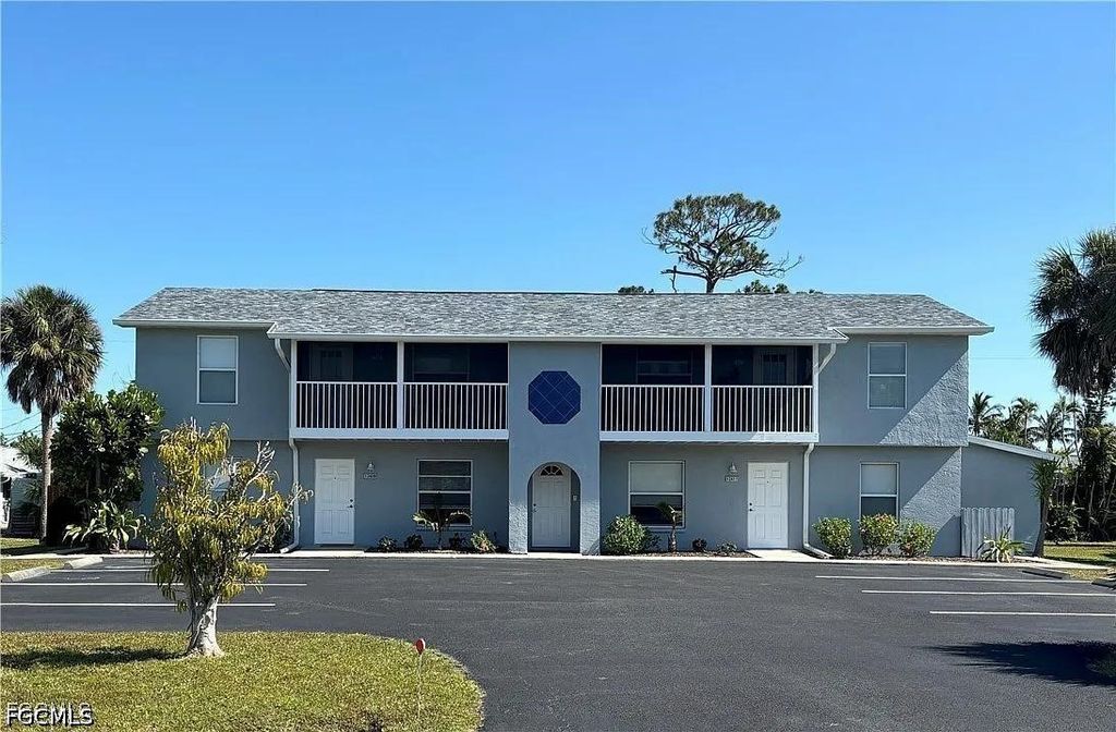 13415 Pine Needle Ln, Fort Myers