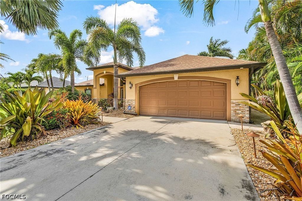 1513 Sw 43rd Ln, Cape Coral