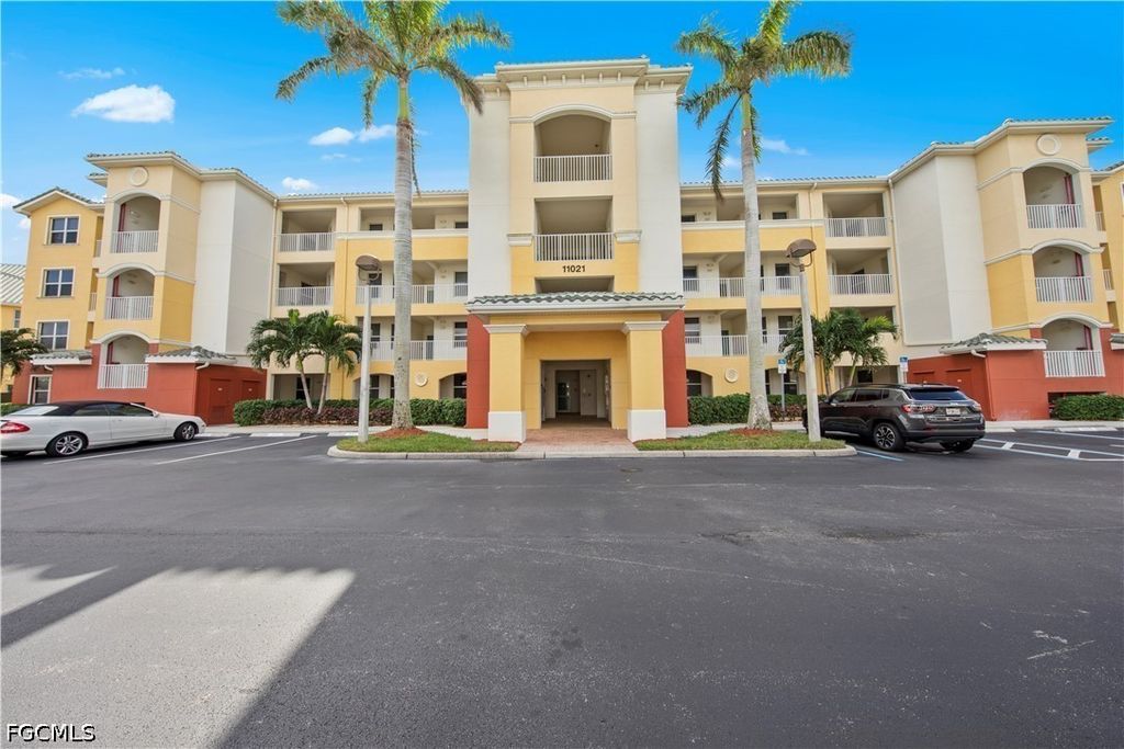 11041 Gulf Reflections Dr 305, Fort Myers