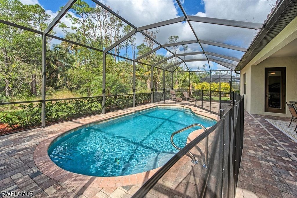 9387 Vercelli Ct, Naples