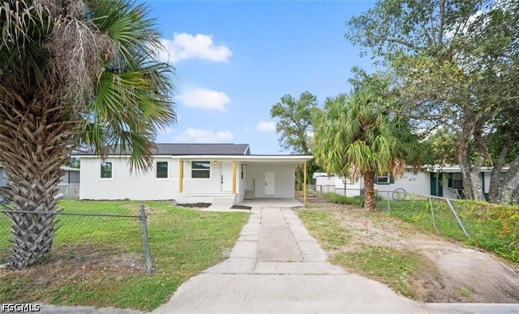1644 Pawnee St, Fort Myers