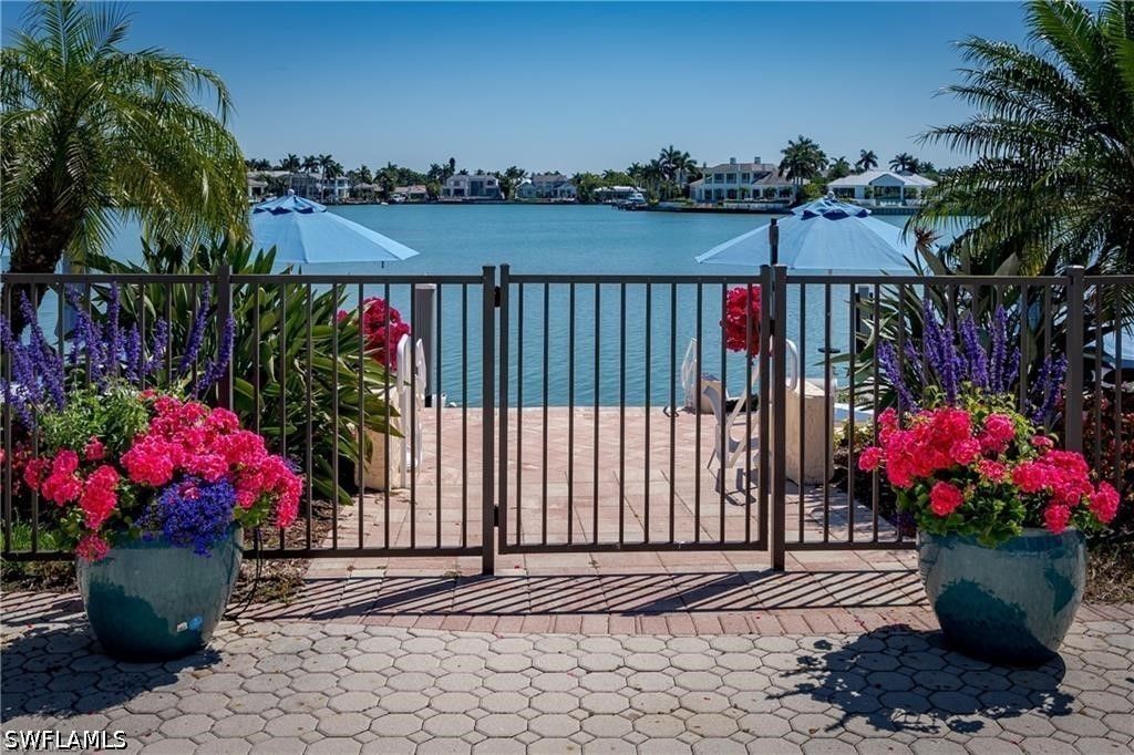 3450 Gulf Shore Blvd N 210, Naples