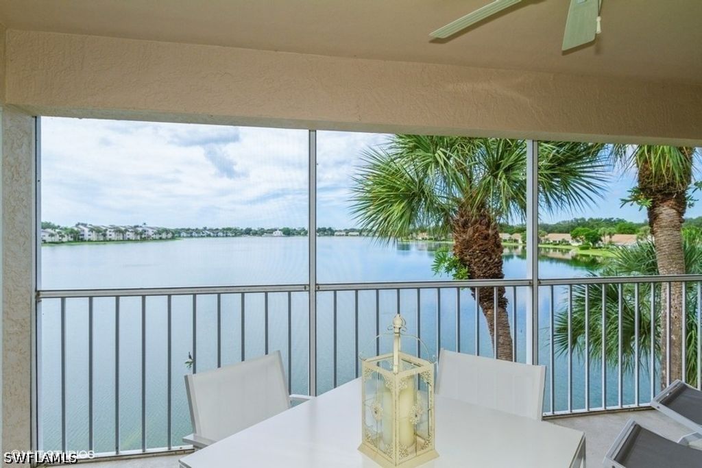 2885 Citrus Lake Dr N-305, Naples