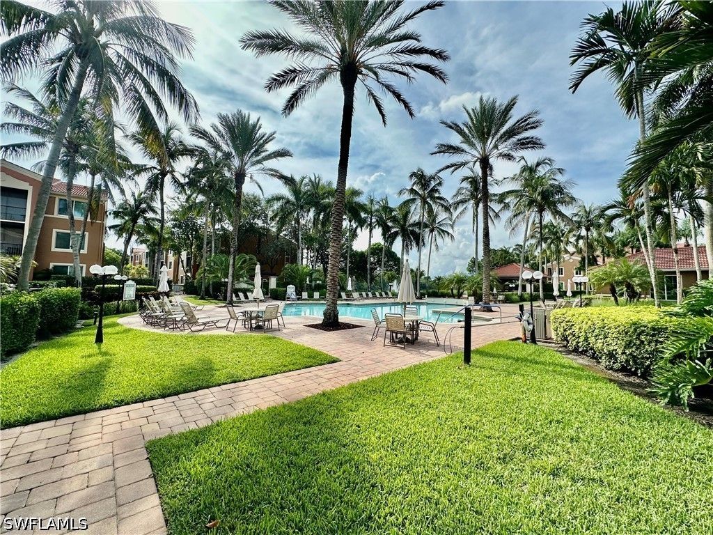 1230 Reserve Way 304, NAPLES