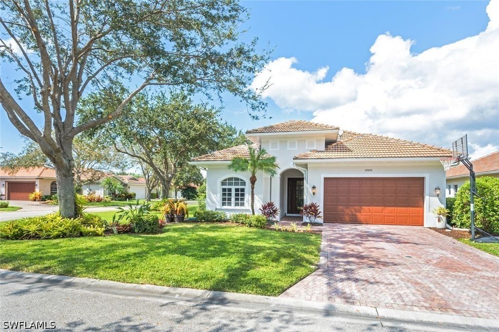 10800 Fieldfair Dr, Naples