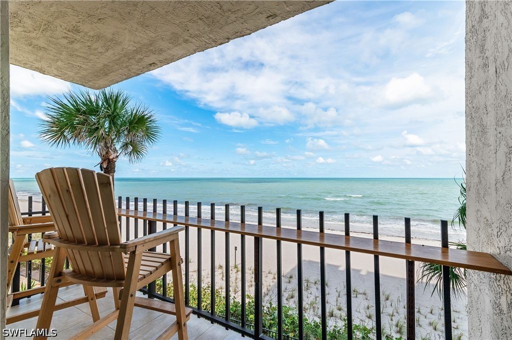 3399 Gulf Shore Blvd N 309, Naples