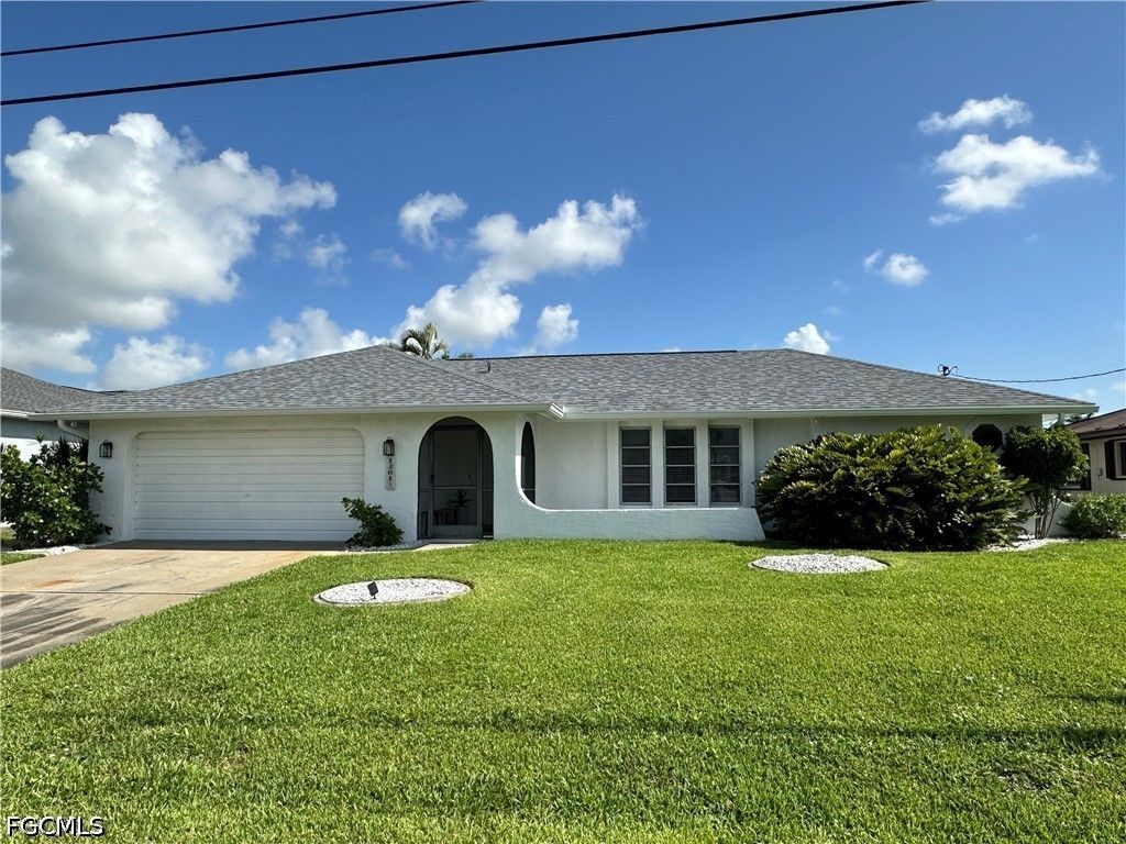 1201 Se 32nd Ter, Cape Coral