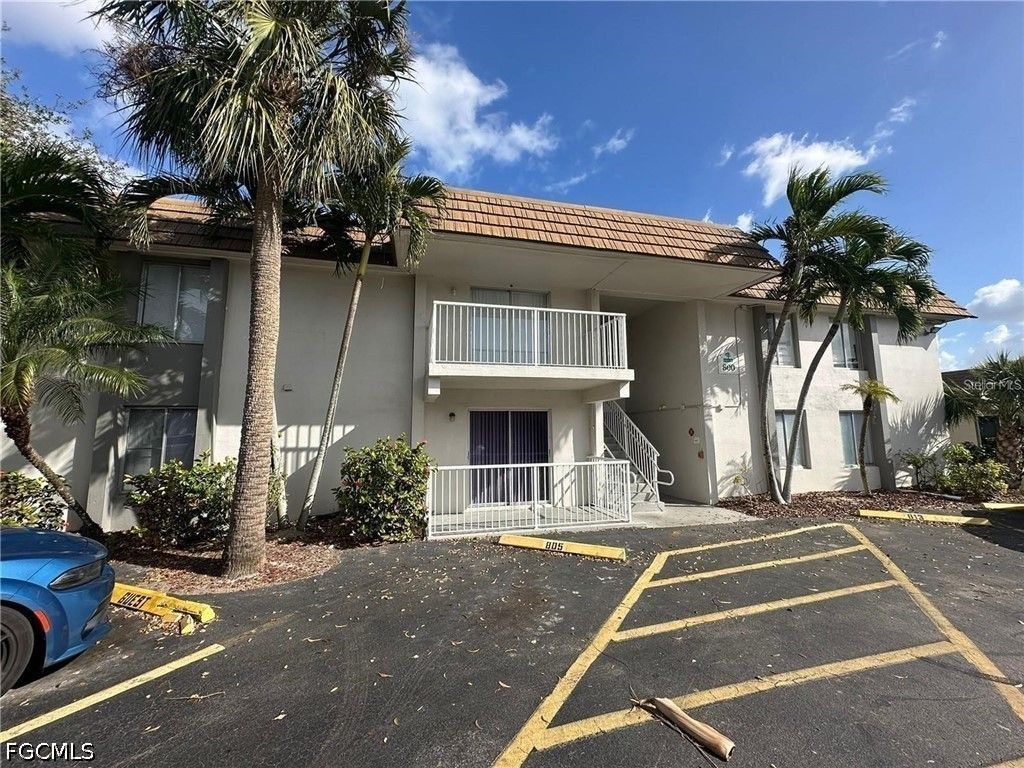 1830 Maravilla Ave 303, Fort Myers
