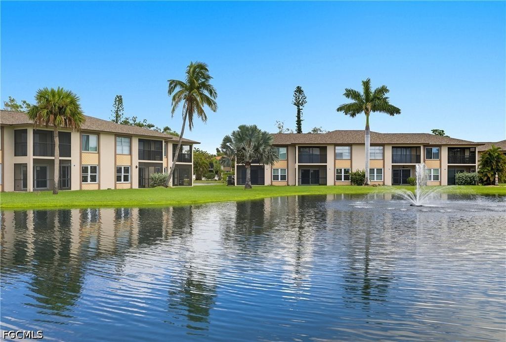 16881 Davis Rd 126, Fort Myers