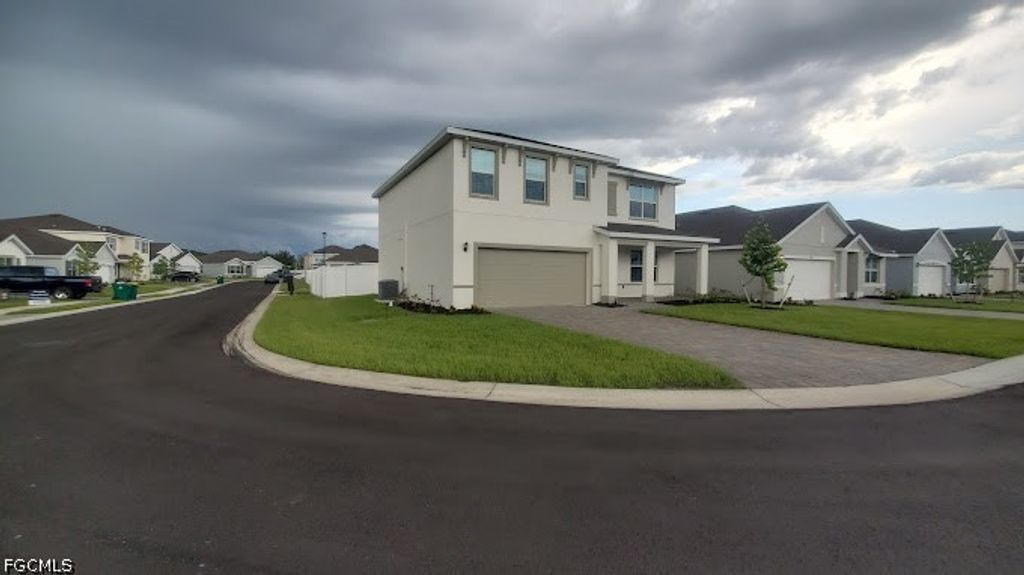 24055 Peaceful Brook Loop Hayden, Port Charlotte