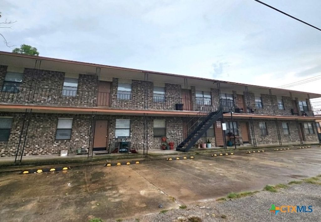 102 E Avenue A 7, Copperas Cove