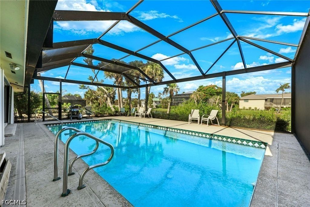 707 Durion Ct, Sanibel