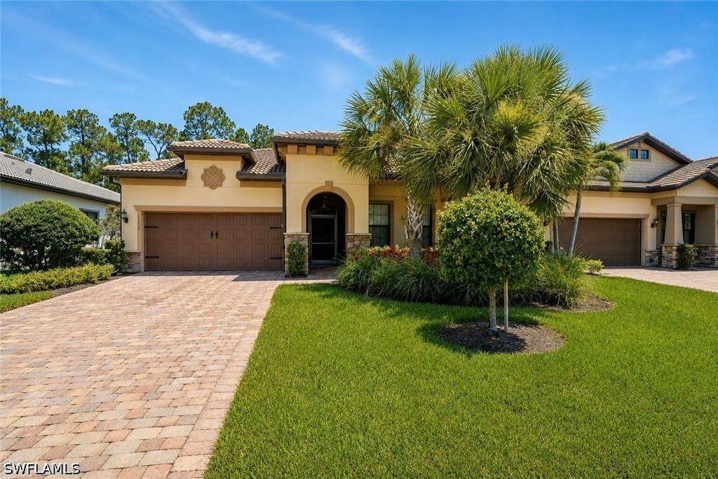 9432 Purple Martin Ct, Naples