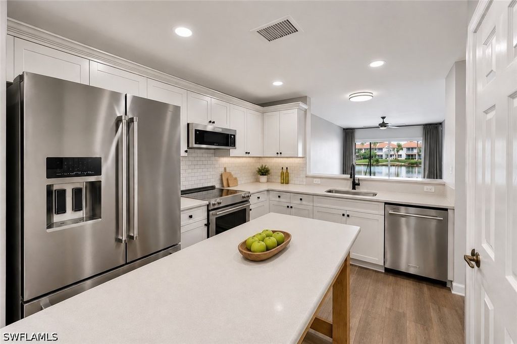 3029 Driftwood Way 3307, Naples