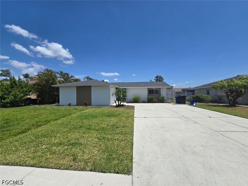 960 Hearty St, North Fort Myers